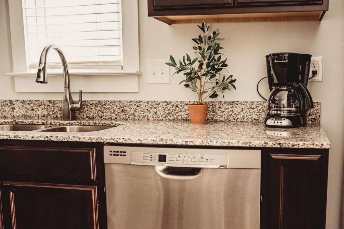 The Capital Cottage New Home Near Usc & Bases Колумбія Екстер'єр фото